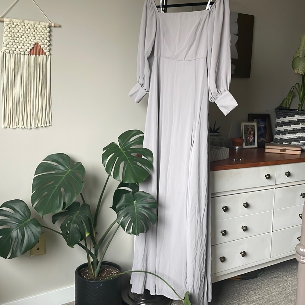 Lulus sz small Feel the Romance gown. Gray, purple hint. NWT. Steam before ship!